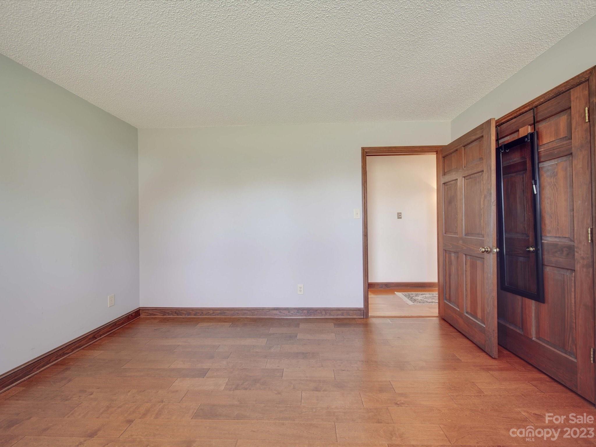 Hunters Creek - Residential