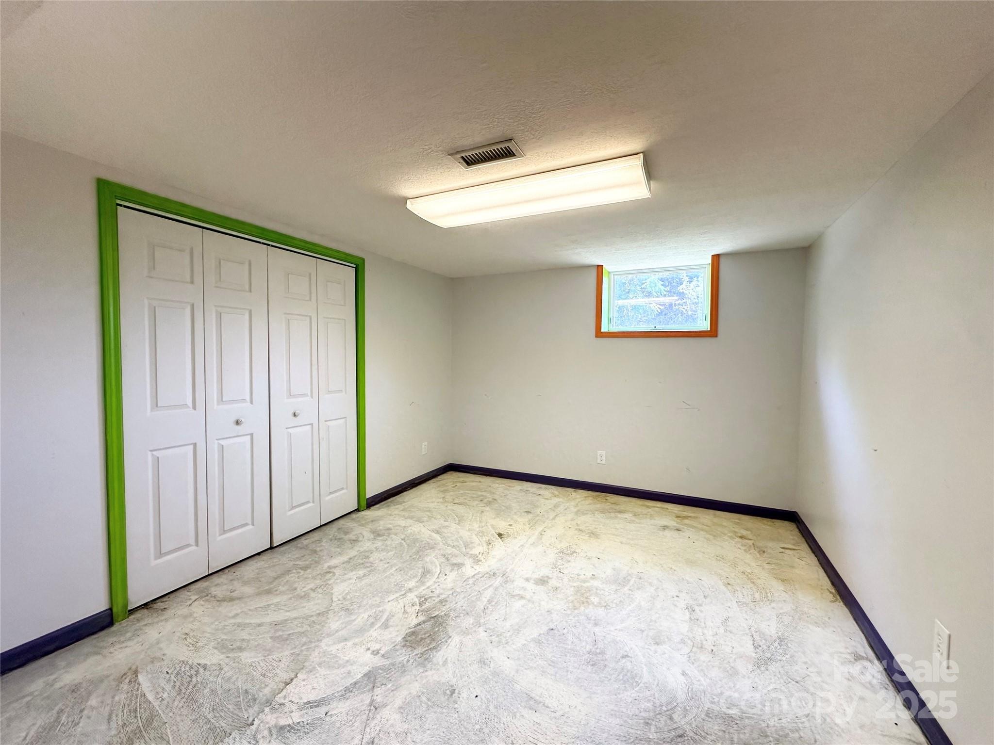 Lenoir, North Carolina 28645, United States, 3 Bedrooms Bedrooms, ,3 BathroomsBathrooms,Residential,Under Contract,166421