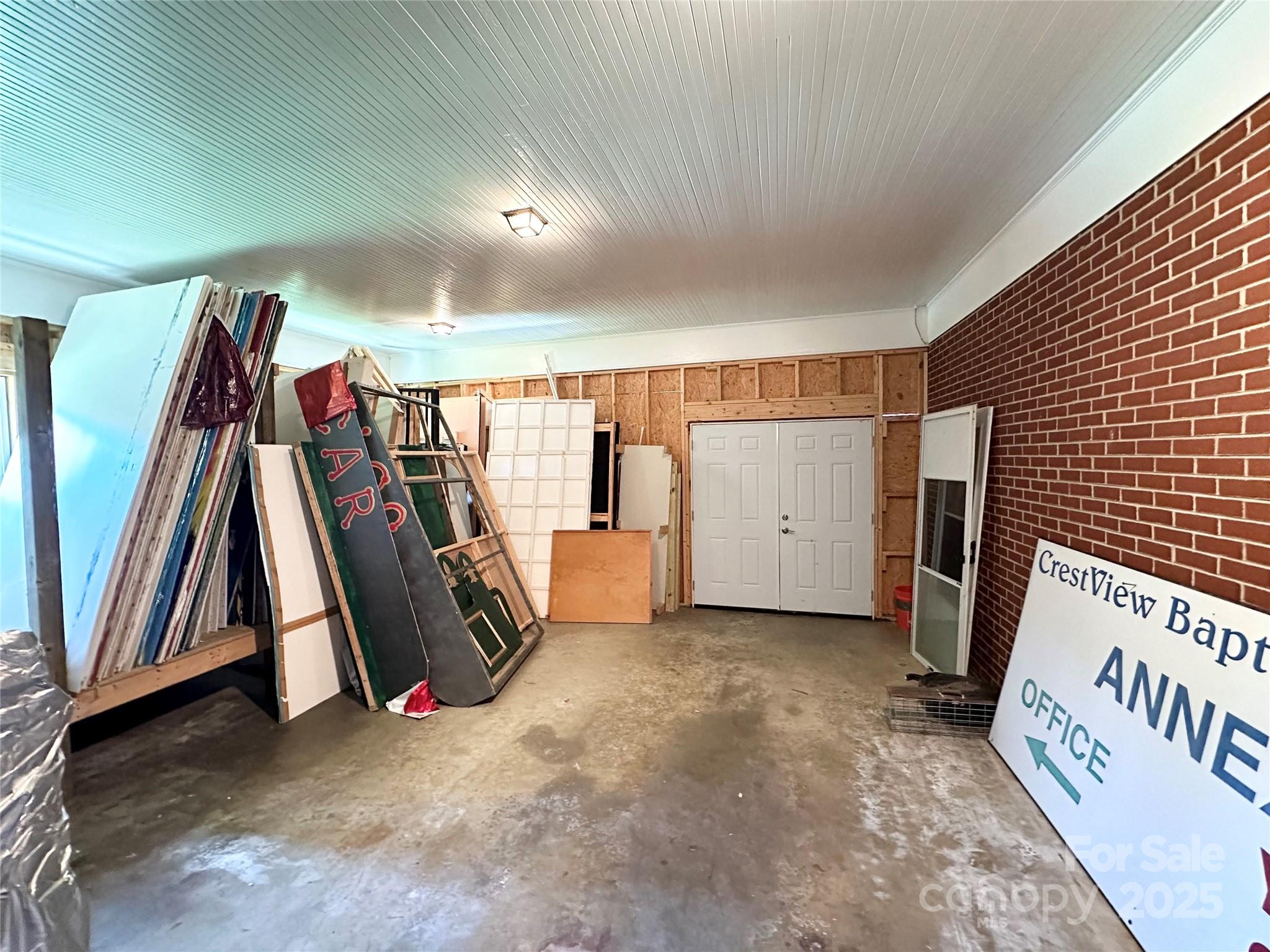 Lenoir, North Carolina 28645, United States, 3 Bedrooms Bedrooms, ,3 BathroomsBathrooms,Residential,Under Contract,166421