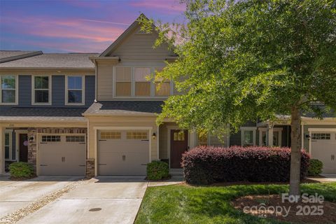 226 Scenic View Lane Matthews NC 28104