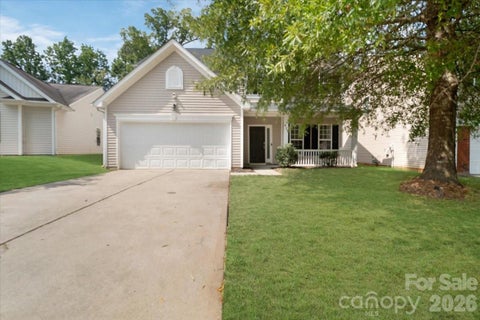 Photo of 423 Mountain Quail Drive, Charlotte, NC 28216 (MLS # 4419011)