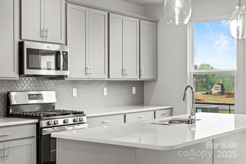 1742 Blanche Street Charlotte NC 28262