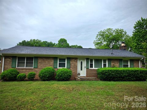 Photo of 4800 Chapel Grove Road, Gastonia, NC 28052 (MLS # 4378761)