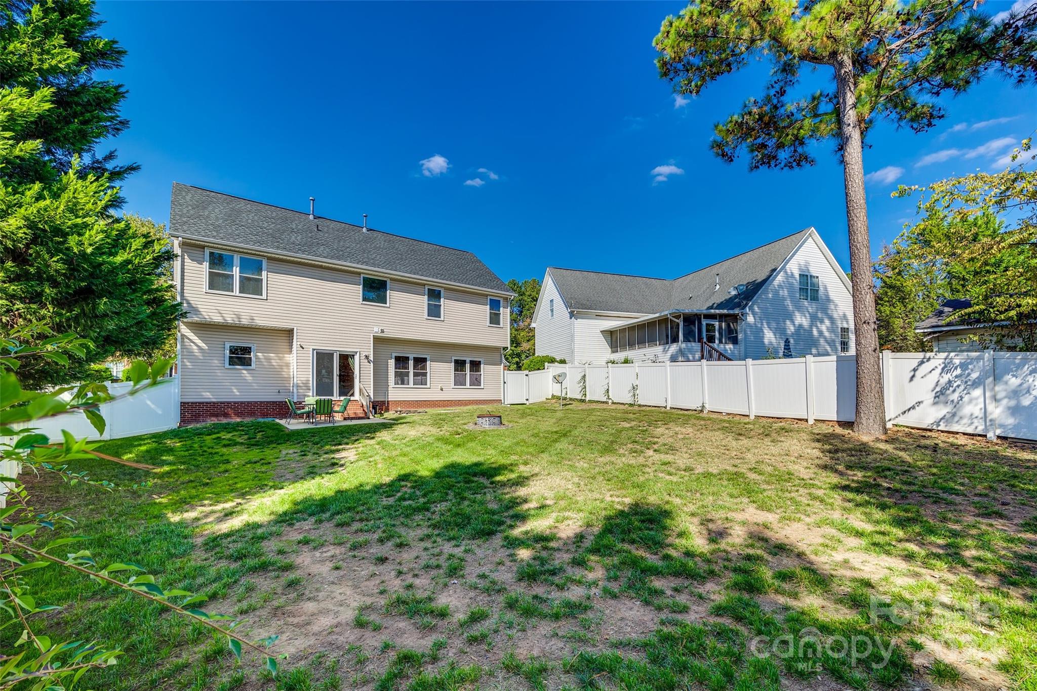 Riverwalk - Residential