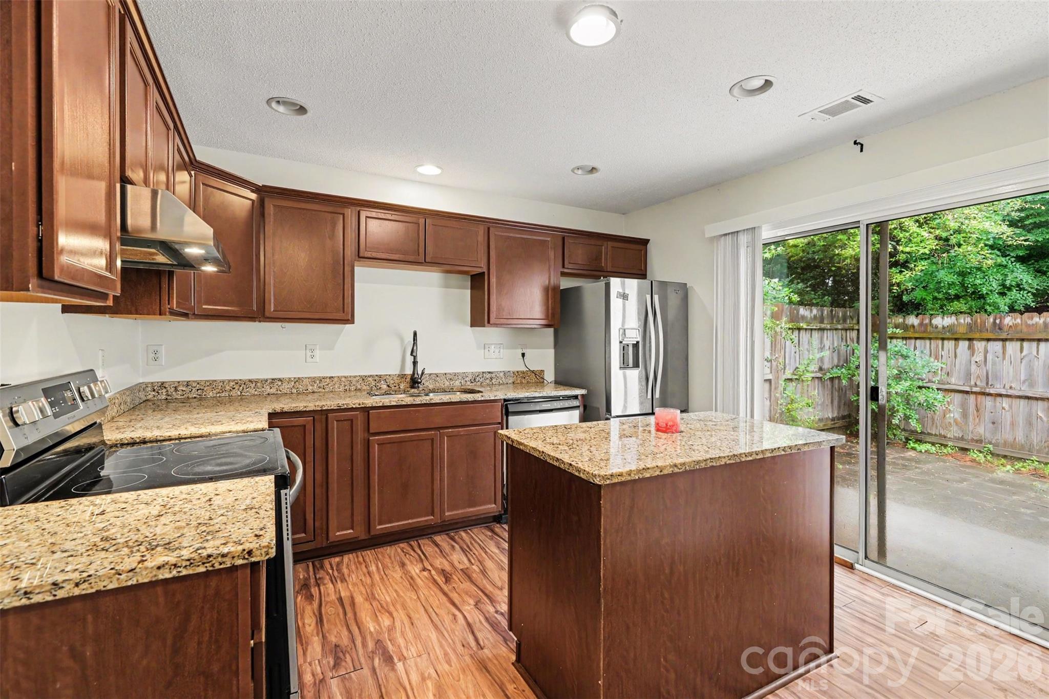 Huntington Ridge - Residential