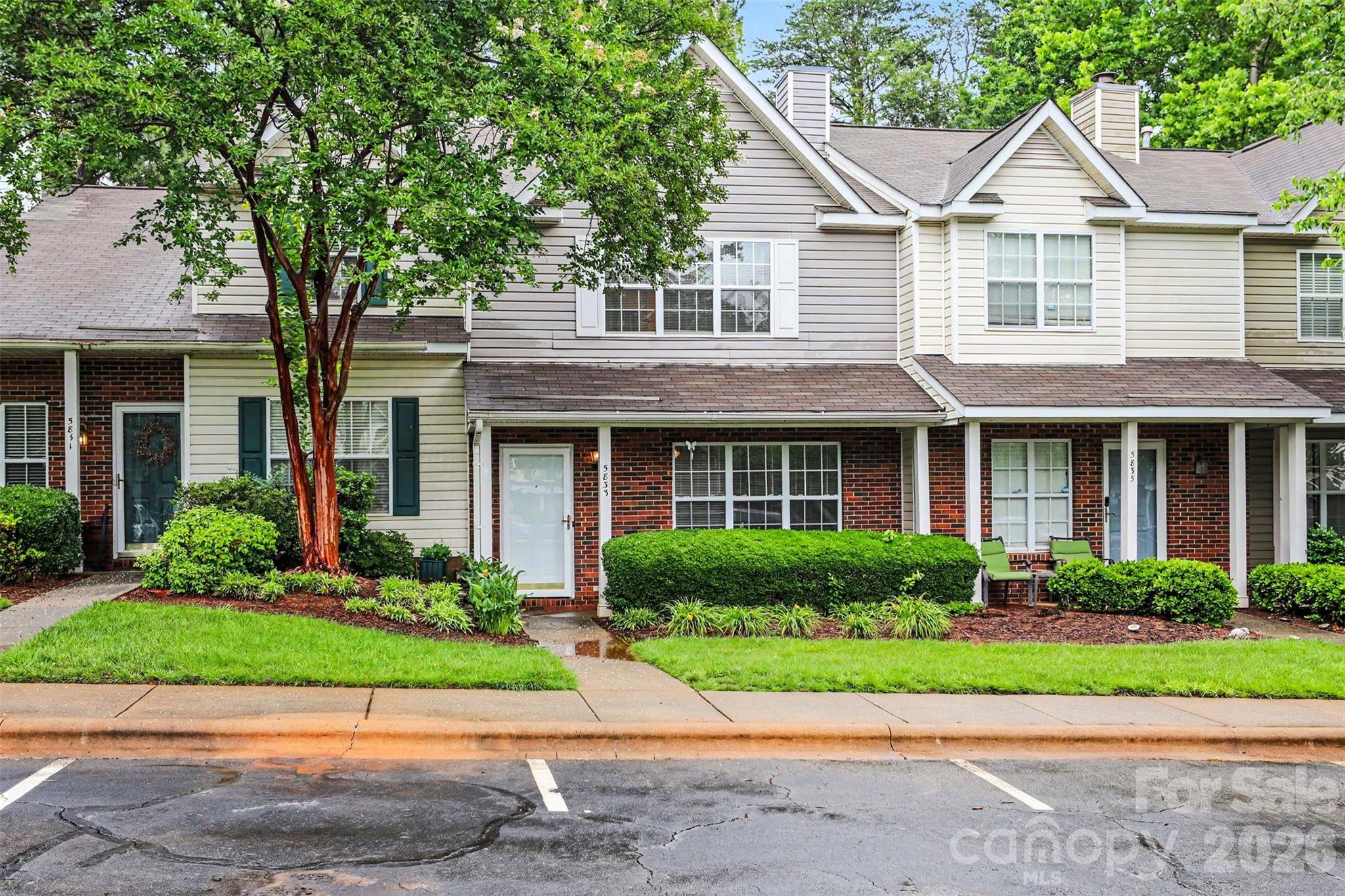 Huntington Ridge - Residential