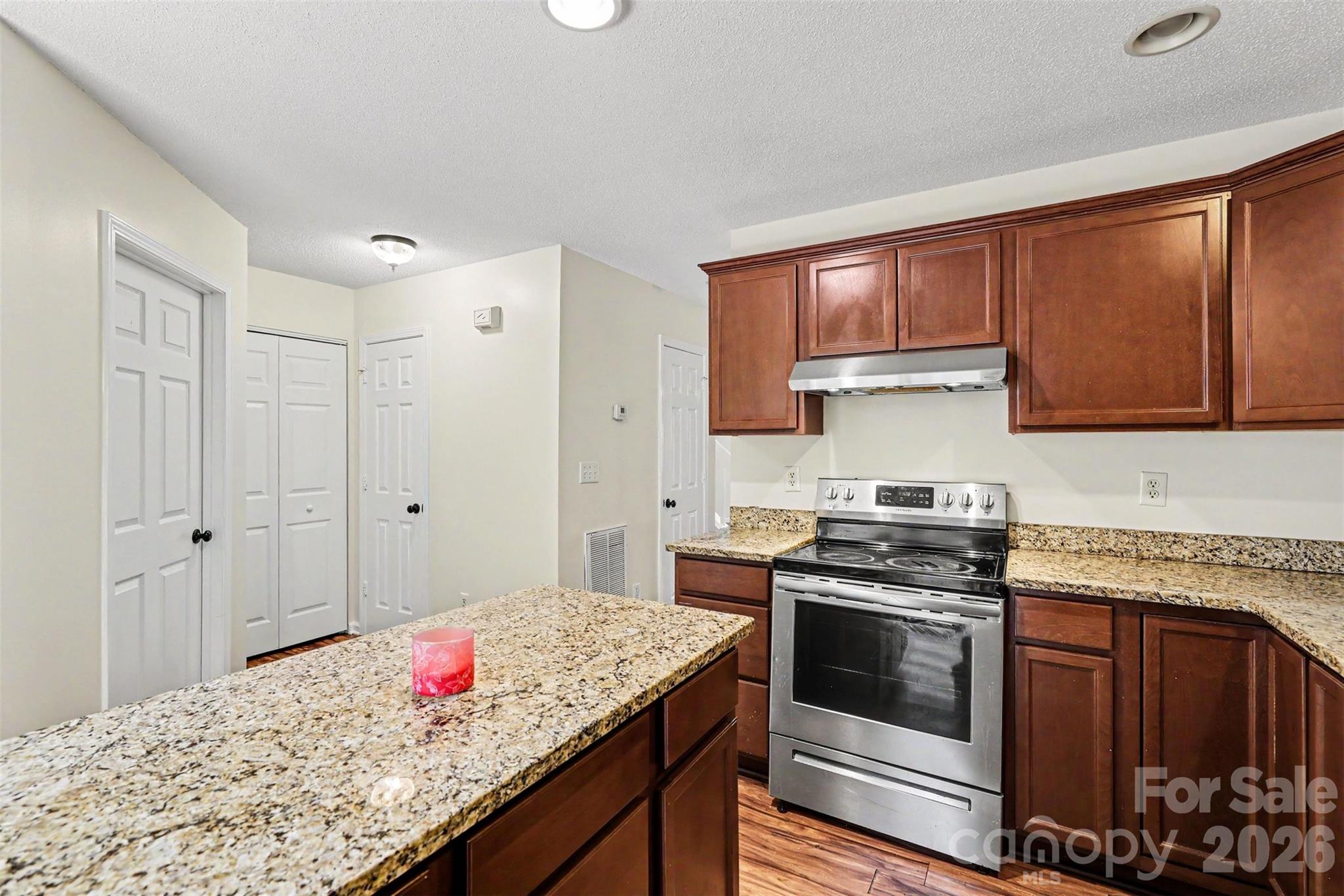 Huntington Ridge - Residential