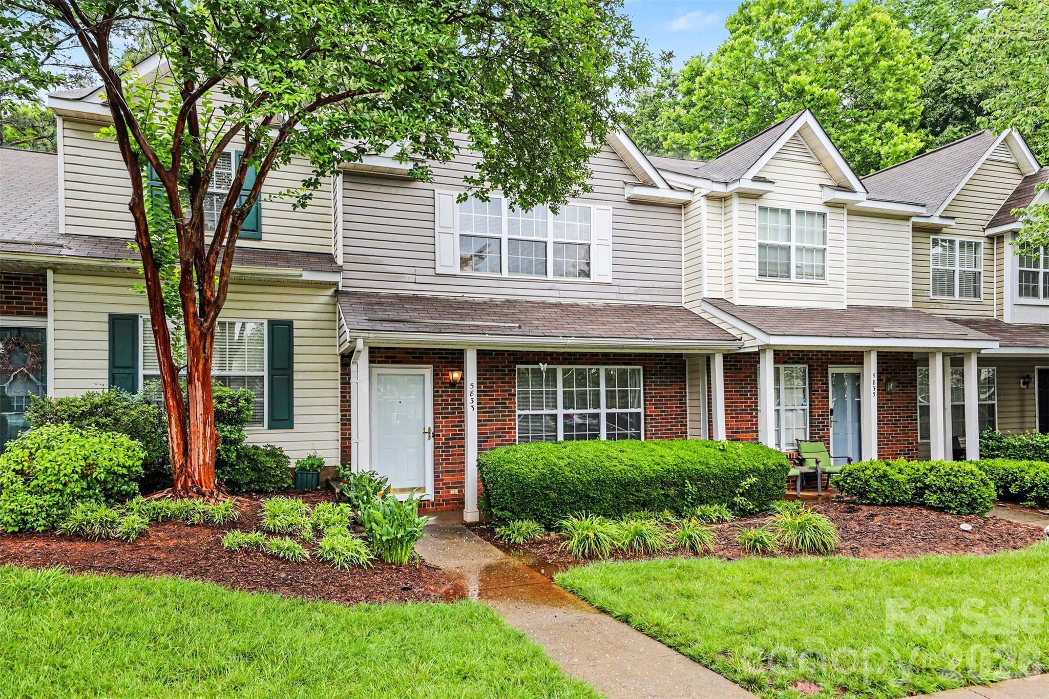 Huntington Ridge - Residential