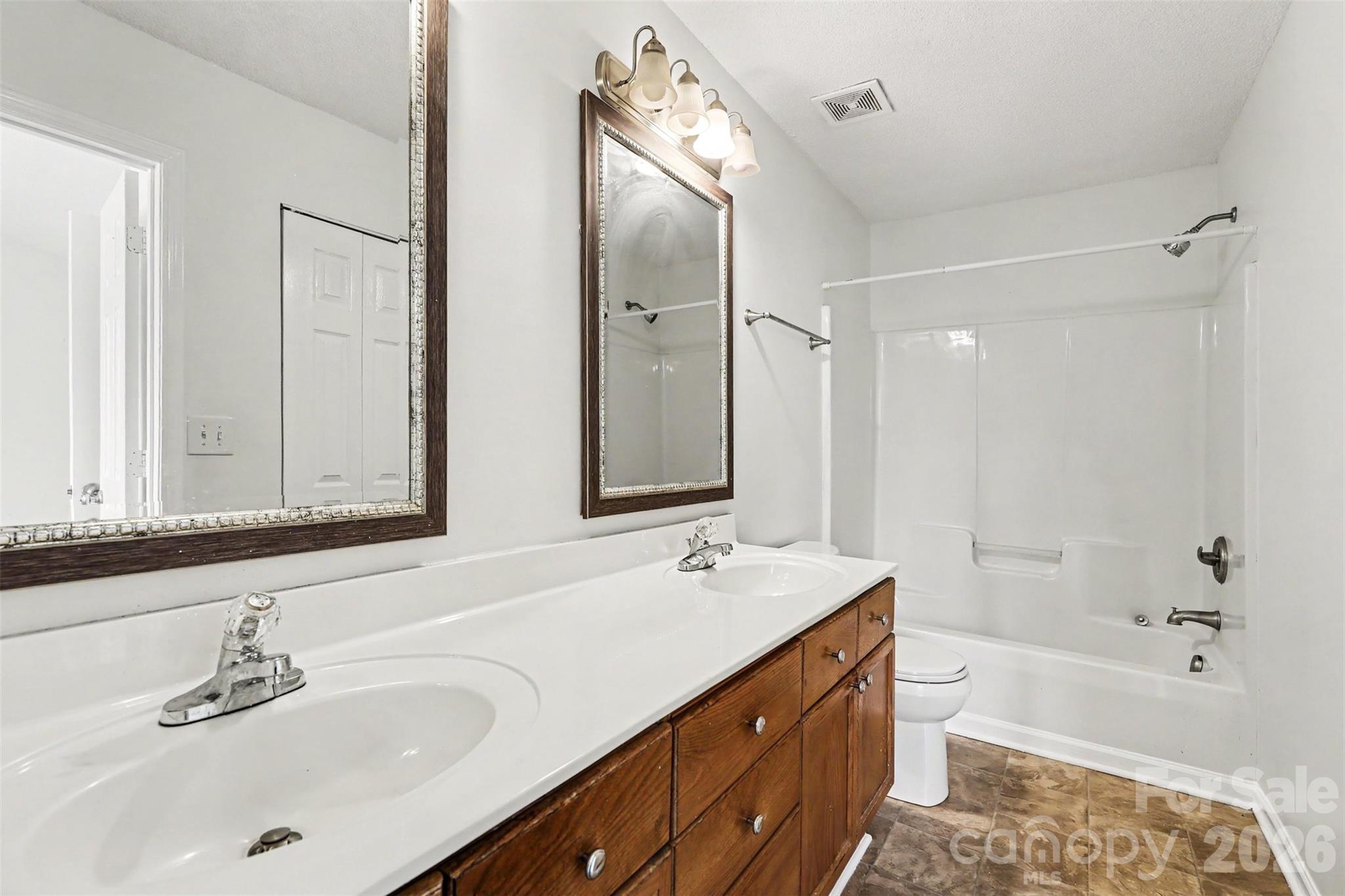 Huntington Ridge - Residential