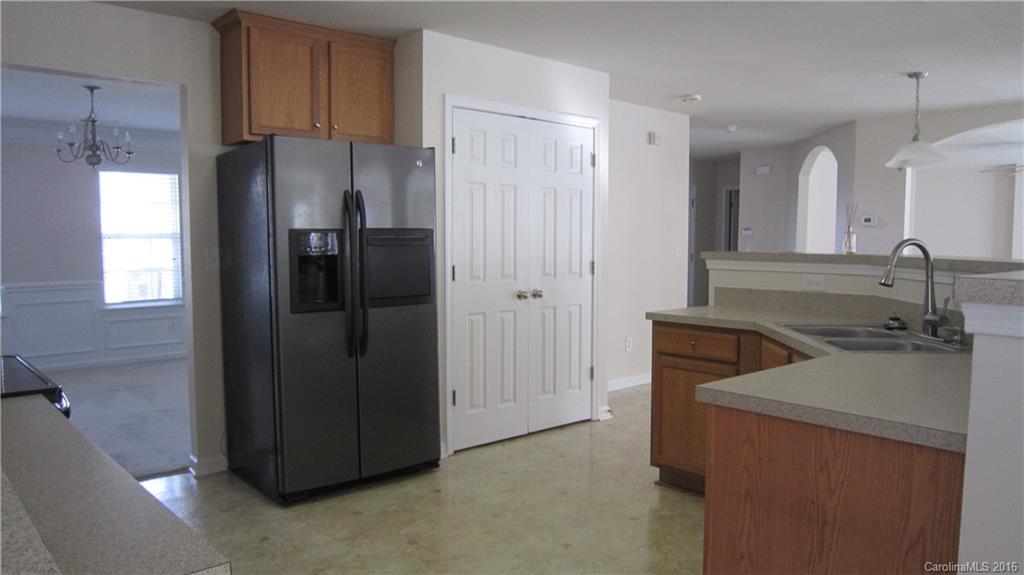 Sandy Pointe - Residential