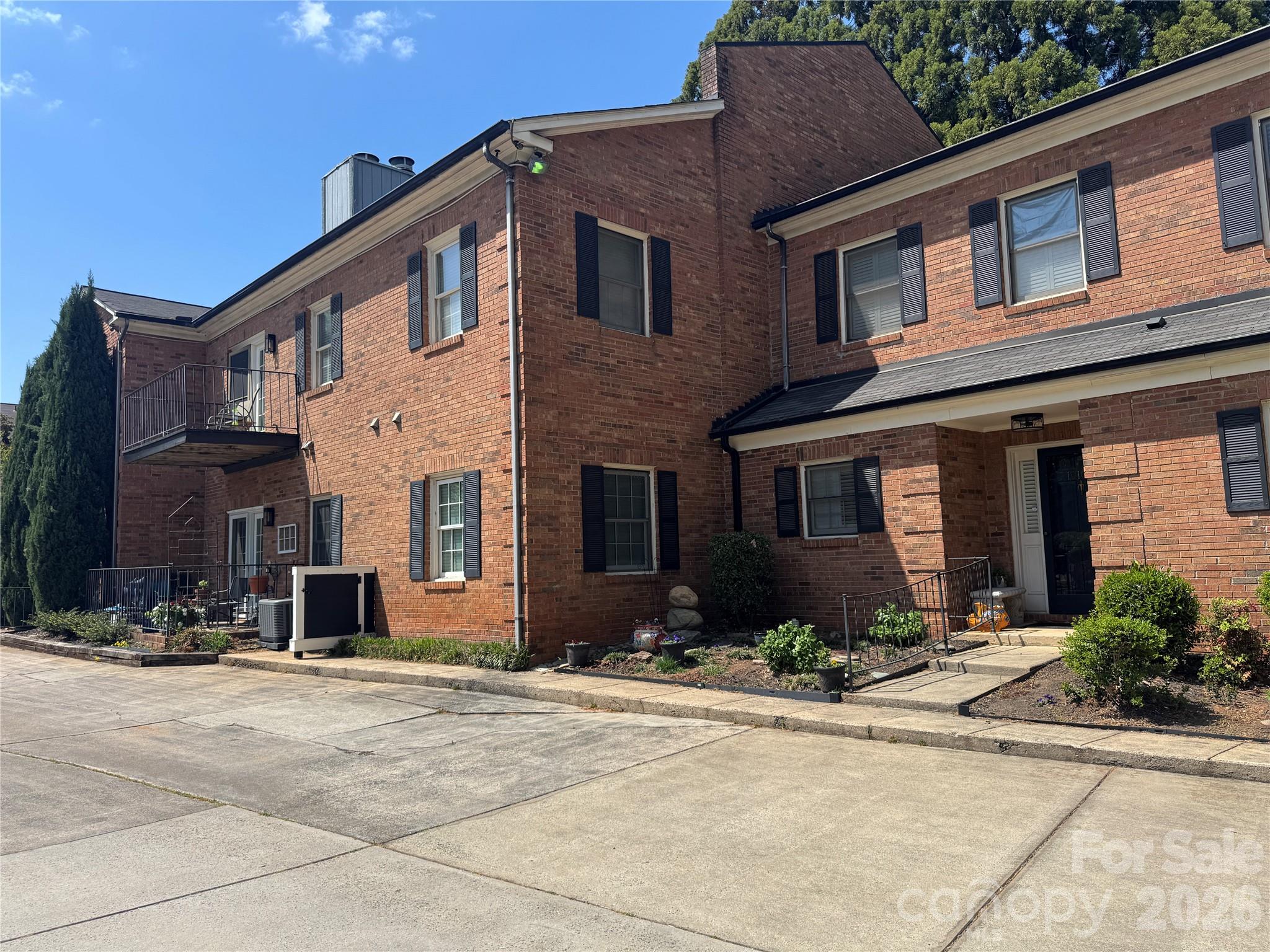 1012 Queens Road Apt C