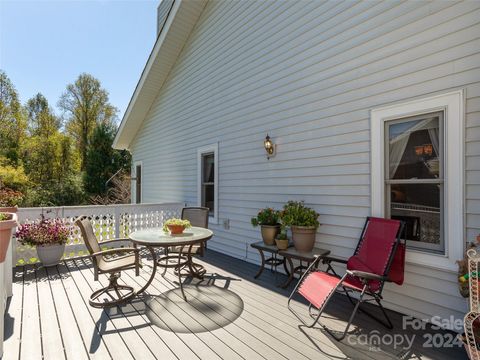 A home in Hendersonville