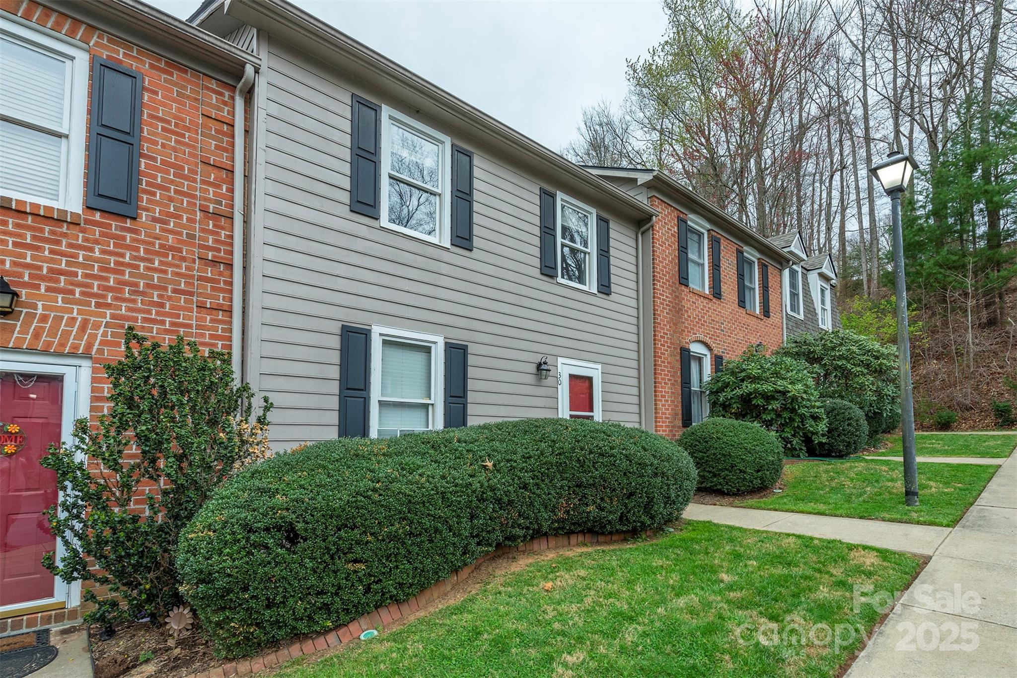30 Sleepy Hollow Lane