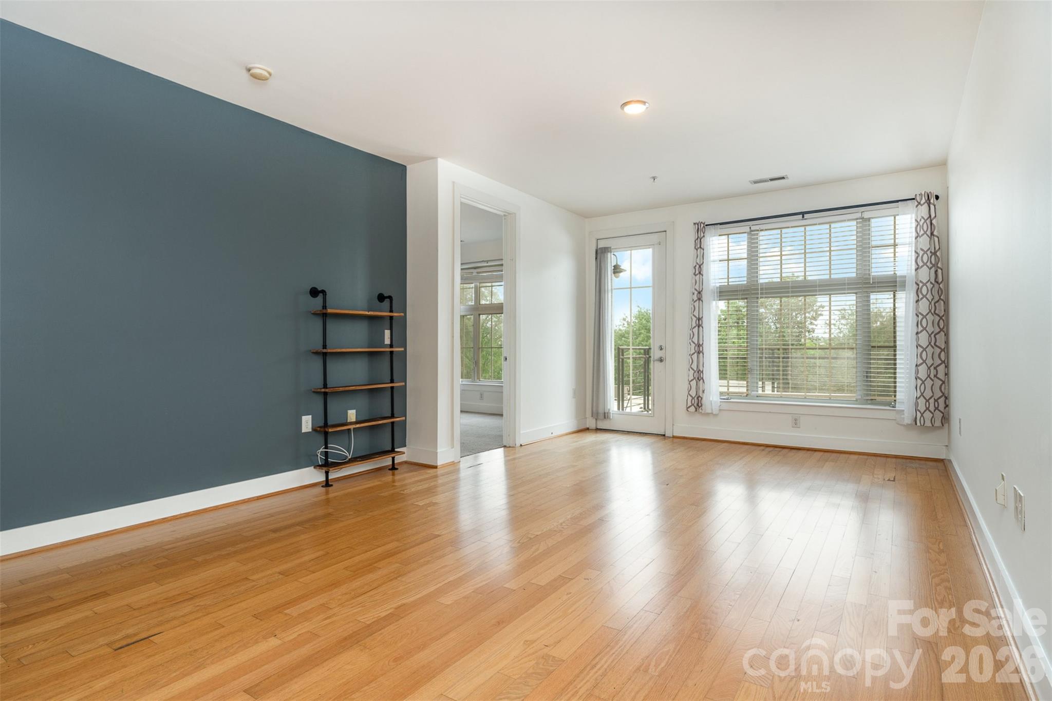 1101 W 1st Street 307