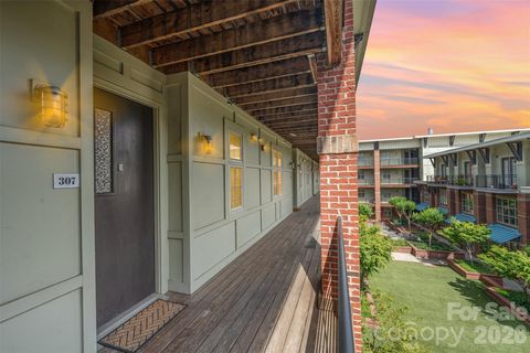 Photo of 1101 W 1st Street #307, Charlotte, NC 28202 (MLS # 4340092)