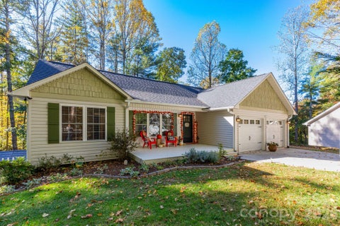Photo of 139 Lone Eagle Lane #212, Hendersonville, NC 28739 (MLS # 4436236)