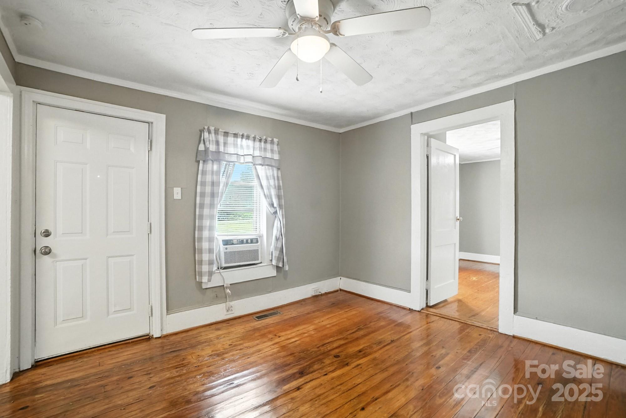 505 Park Circle