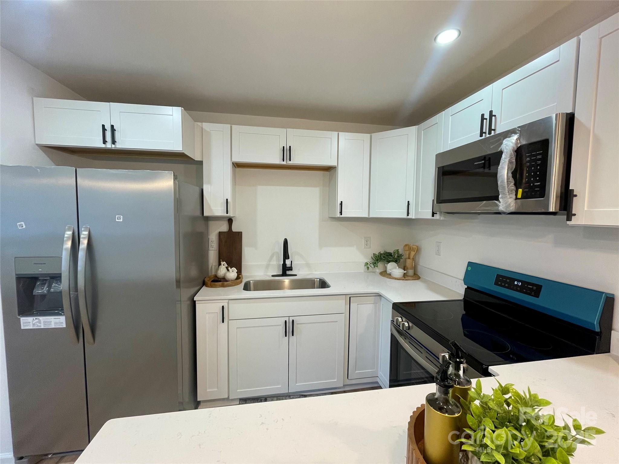 3905 Branding Iron Drive