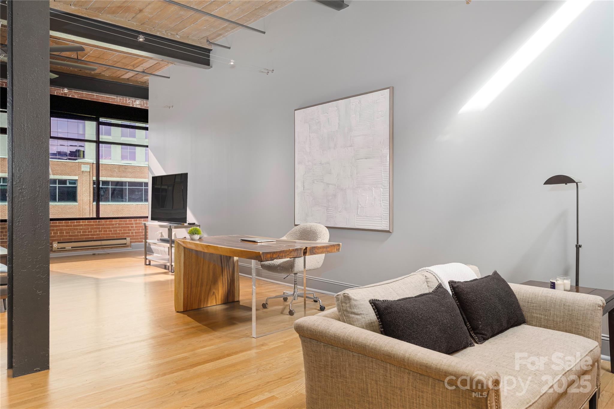 310 Arlington Avenue 408