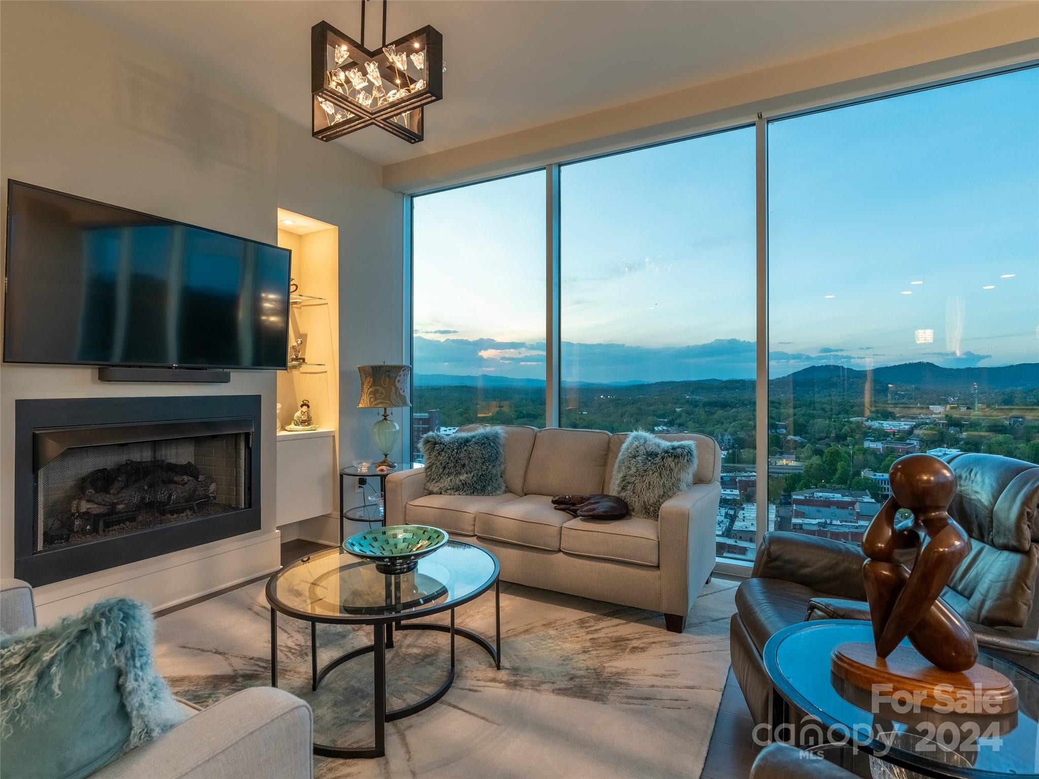 Asheville Arras Residence - Residential