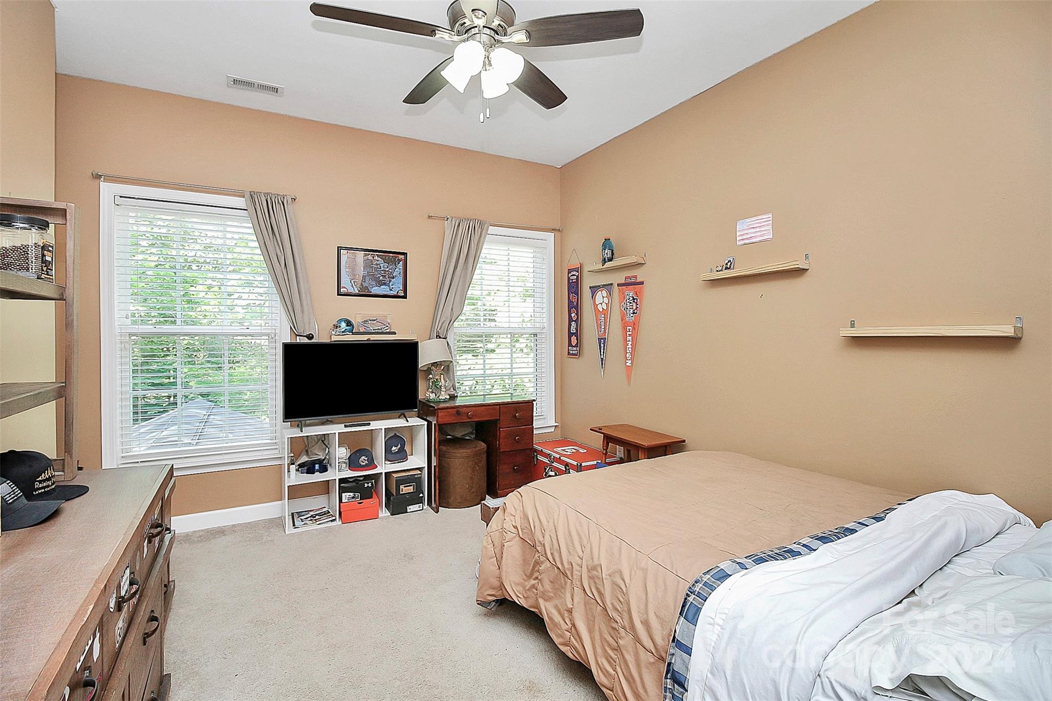 Hunter Oaks - Residential