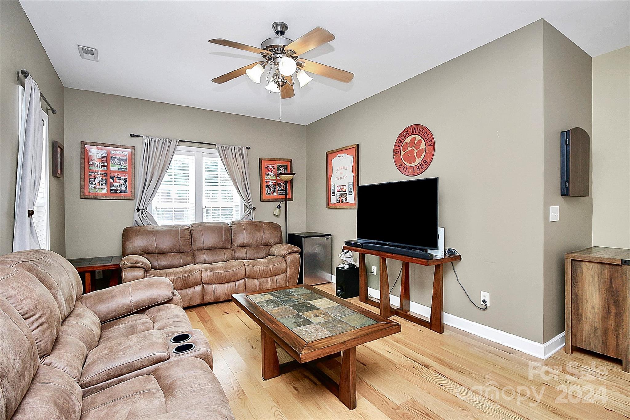 Hunter Oaks - Residential