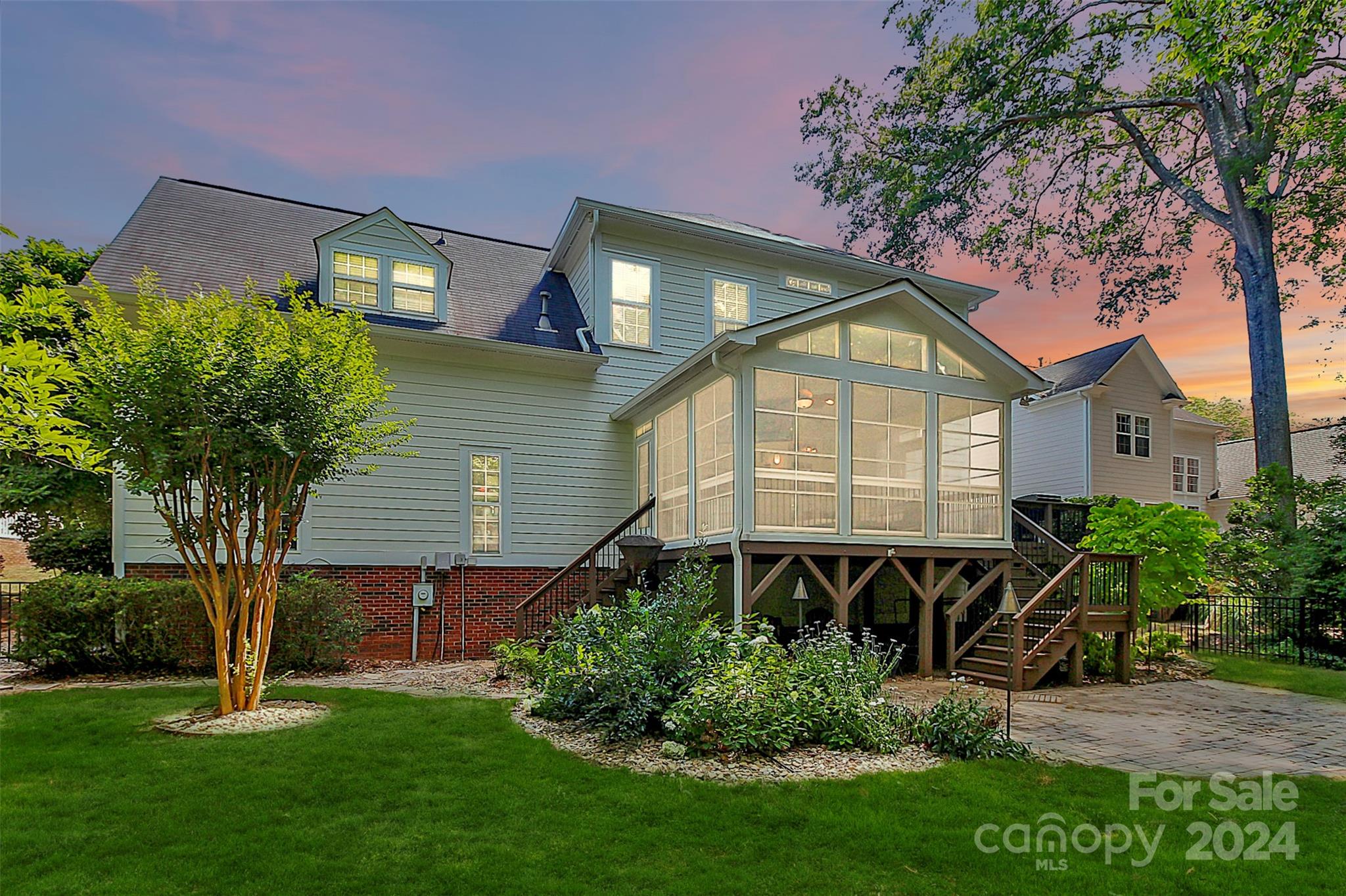 Hunter Oaks - Residential