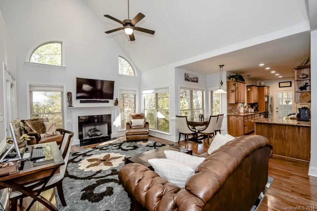 Tega Cay - Residential