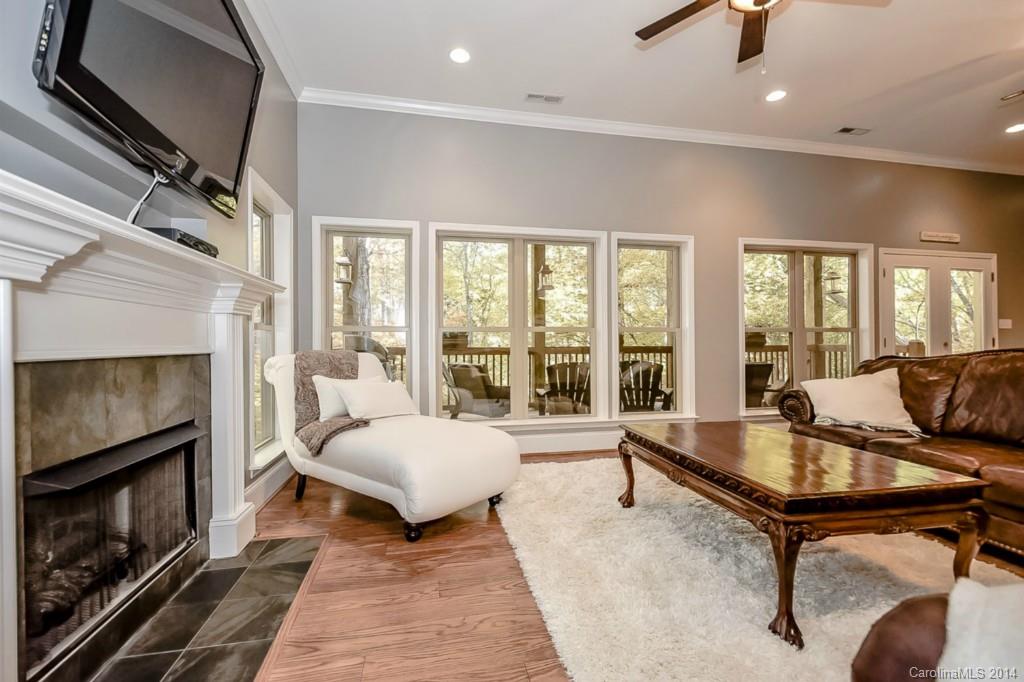 Tega Cay - Residential