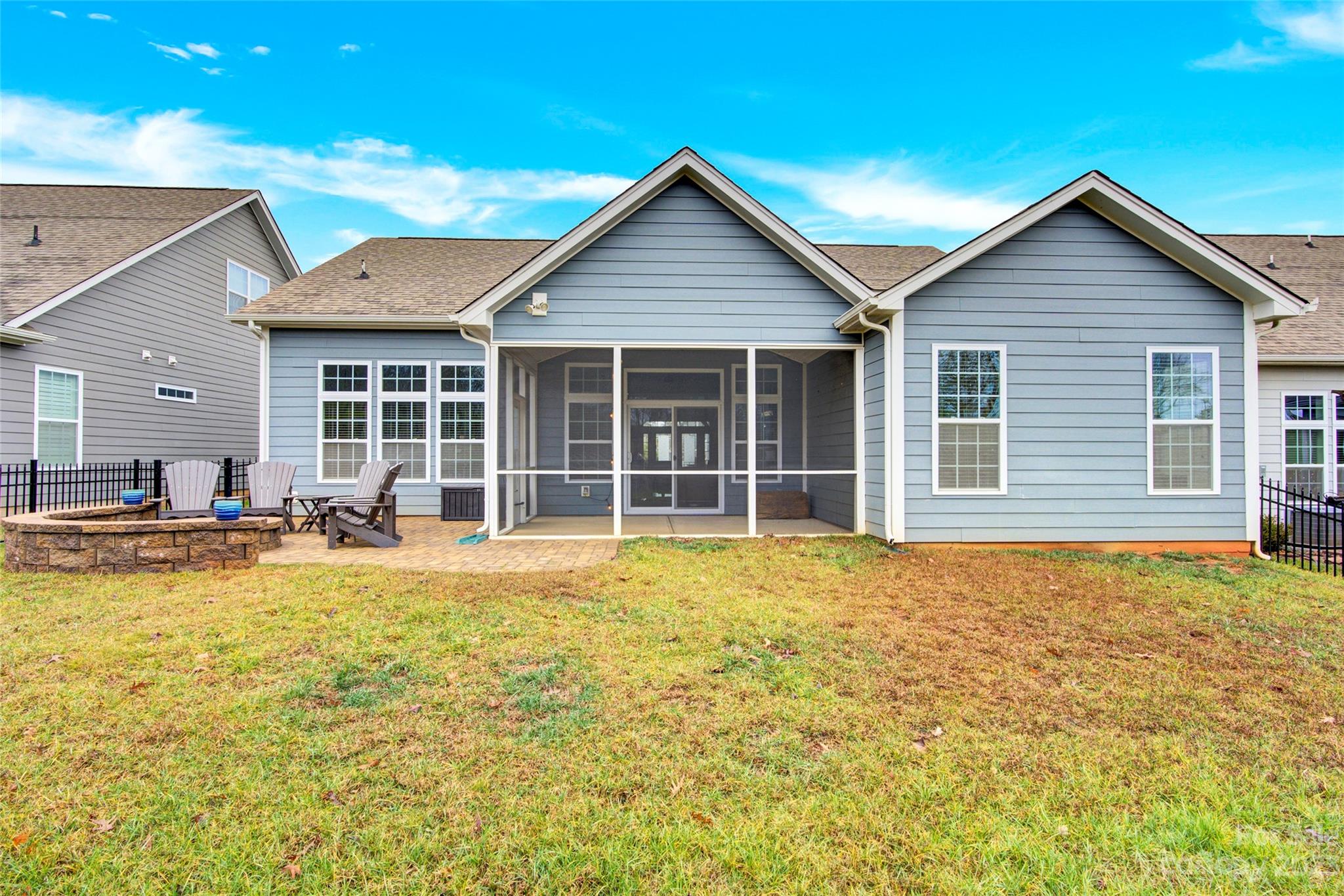 LakeWalk - Residential