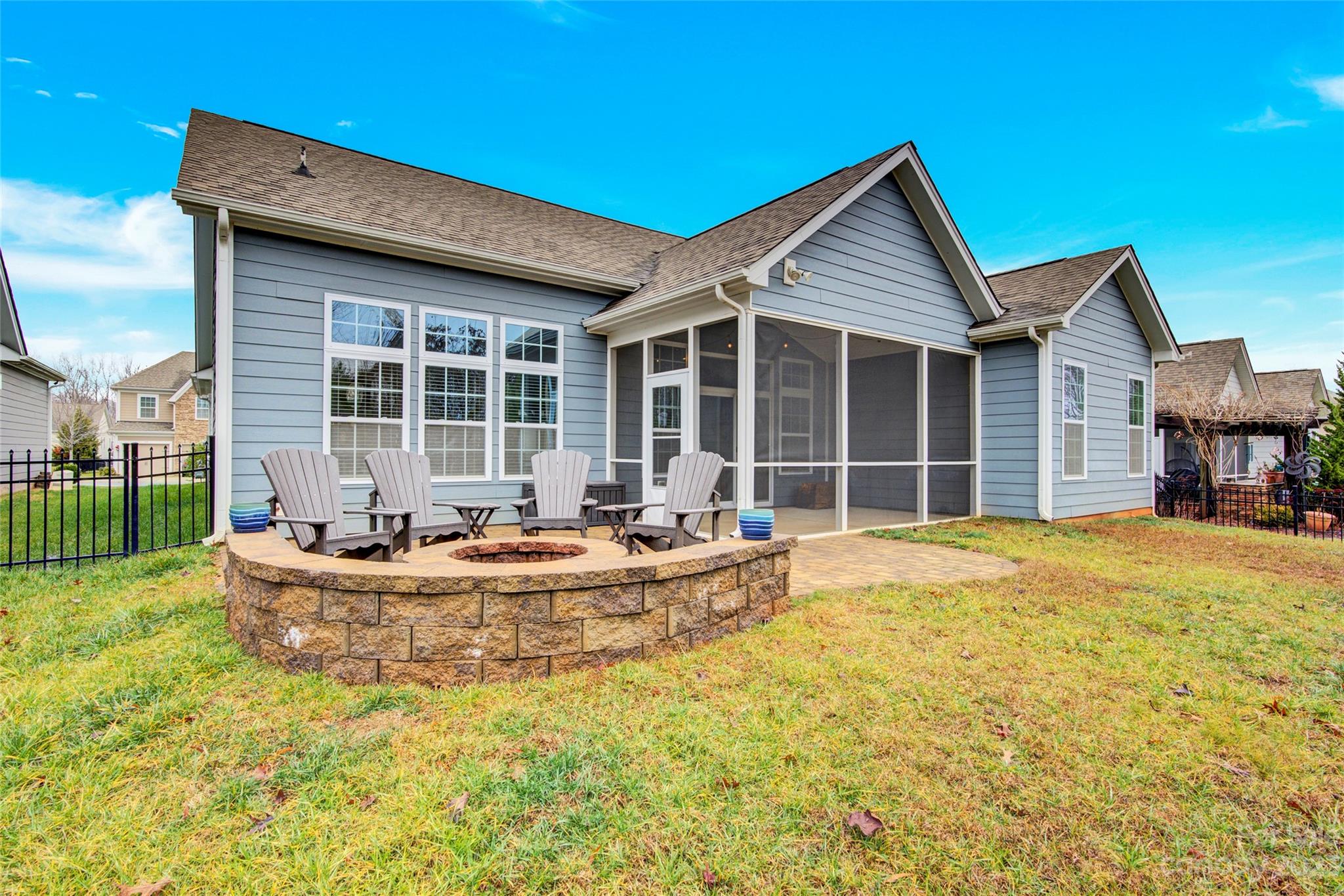 LakeWalk - Residential