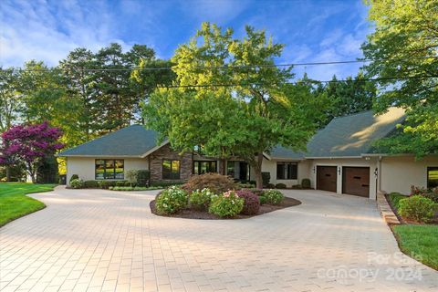 A home in Huntersville