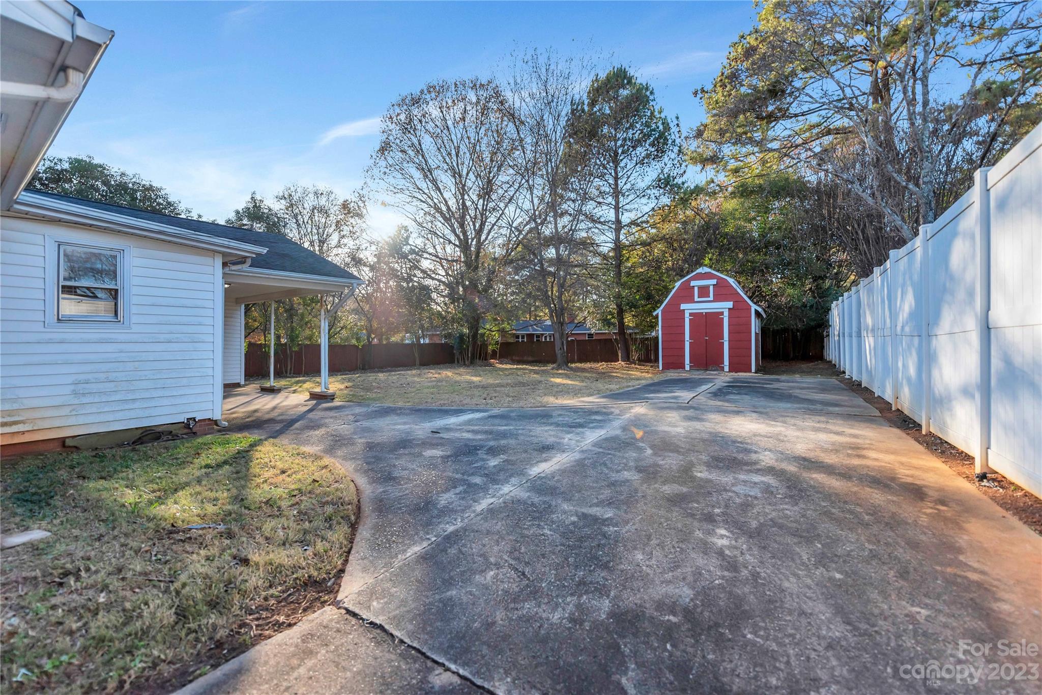 Thomas Acres - Residential