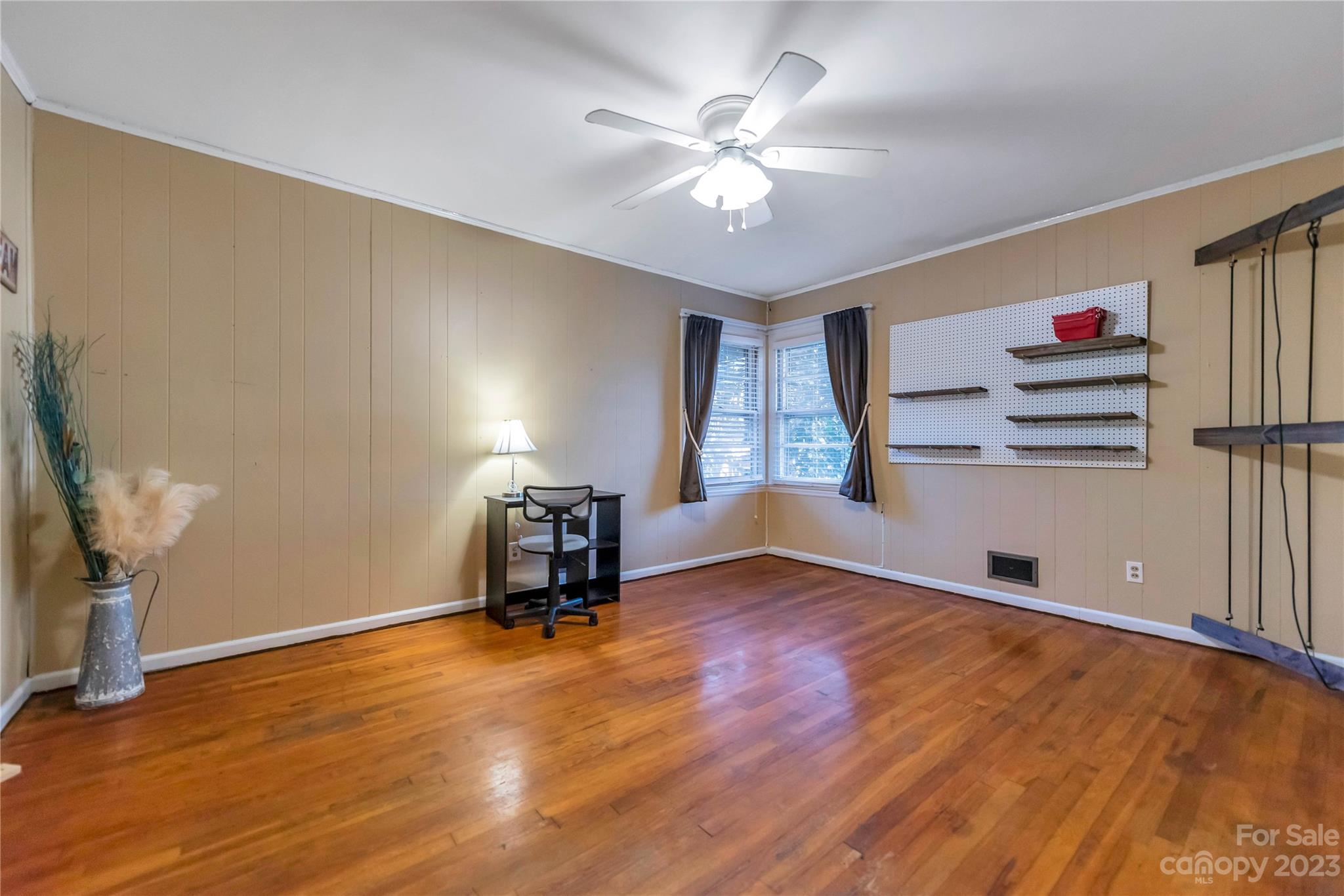 Thomas Acres - Residential