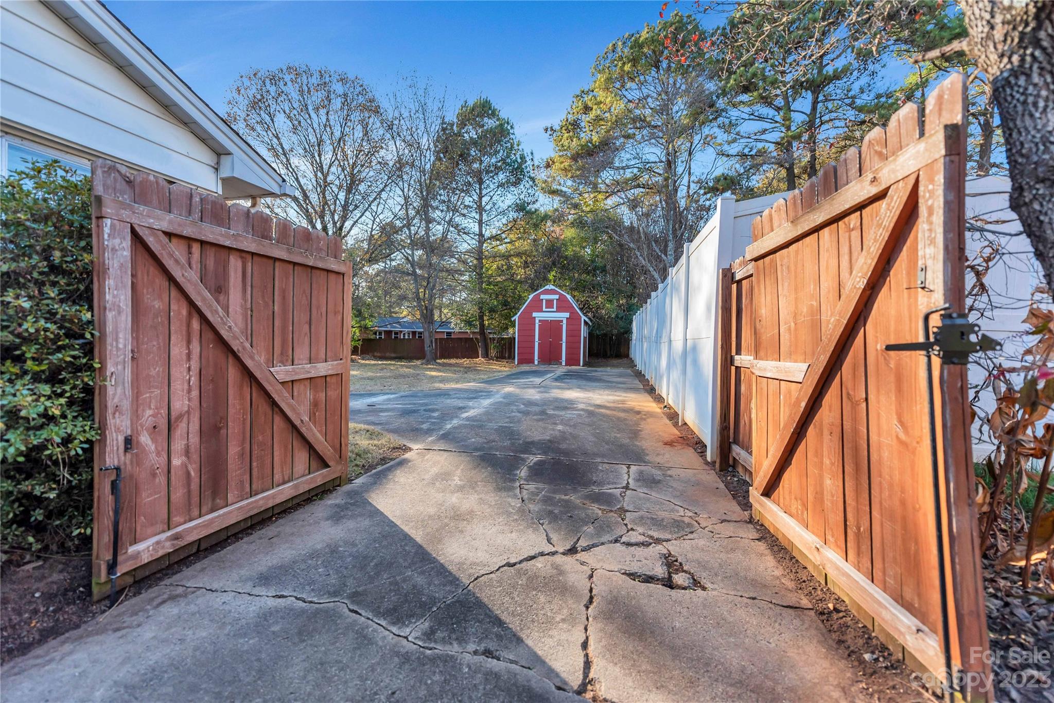 Thomas Acres - Residential