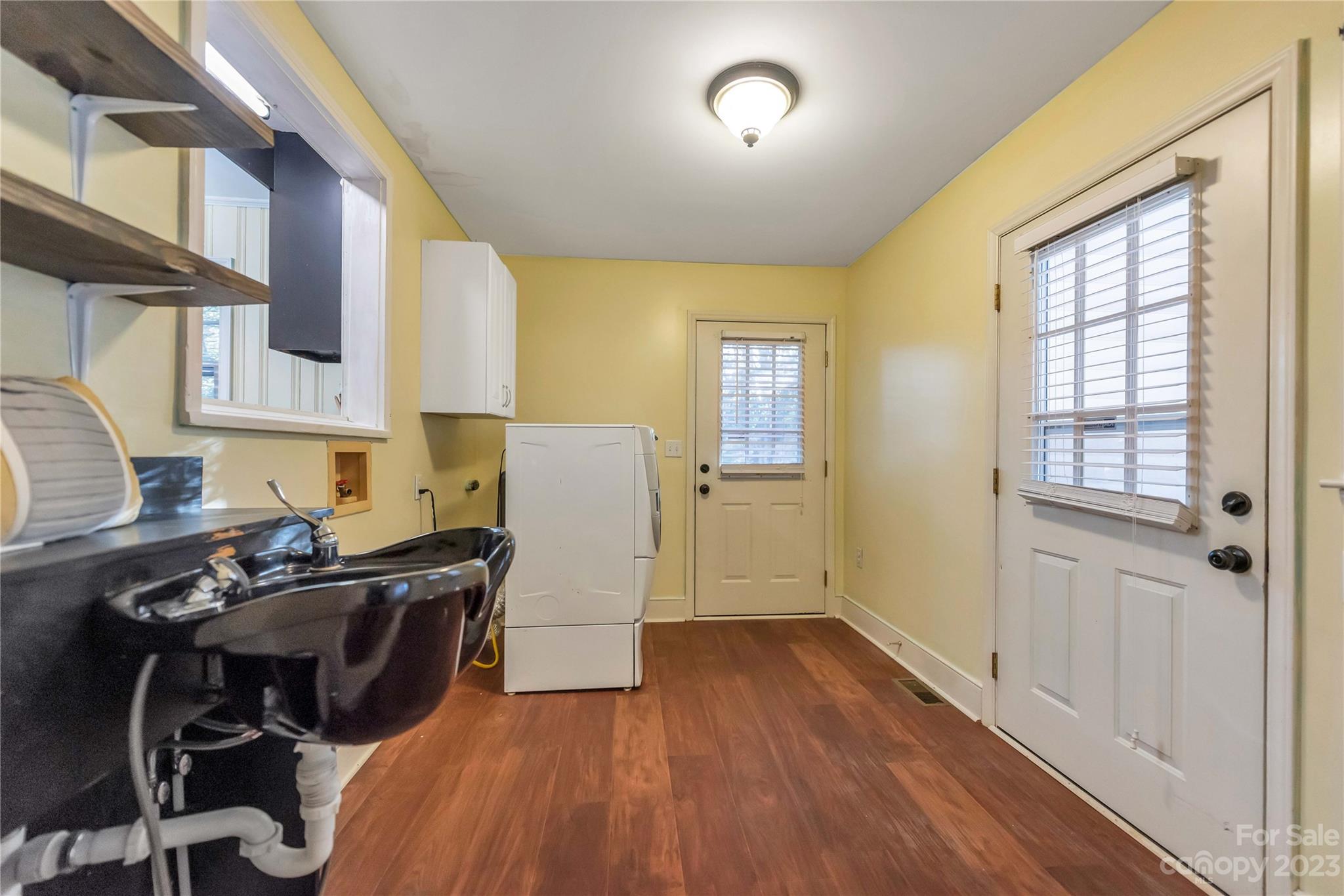 Thomas Acres - Residential