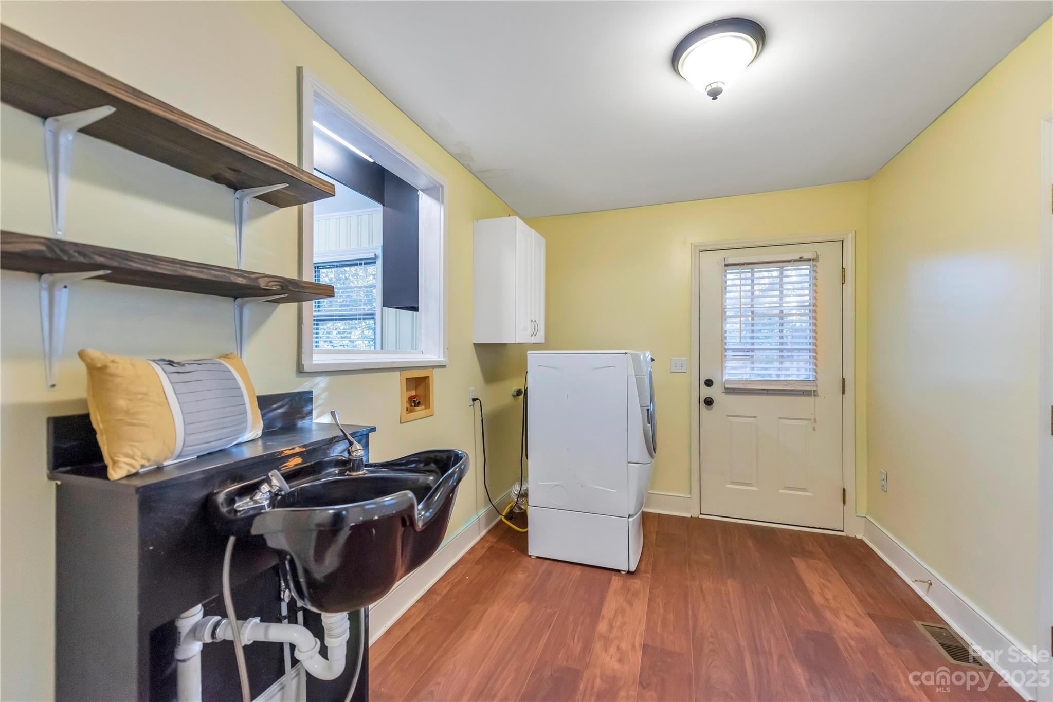 Thomas Acres - Residential