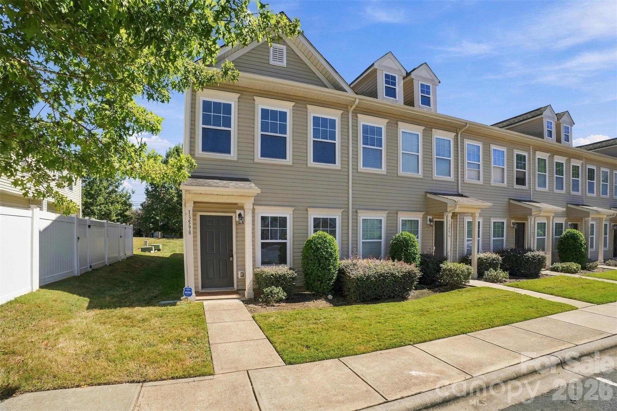 13598 Calloway Glen Drive
