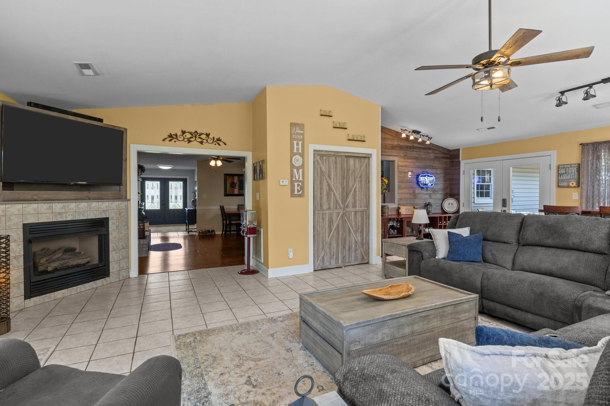 Graham Place - Residential