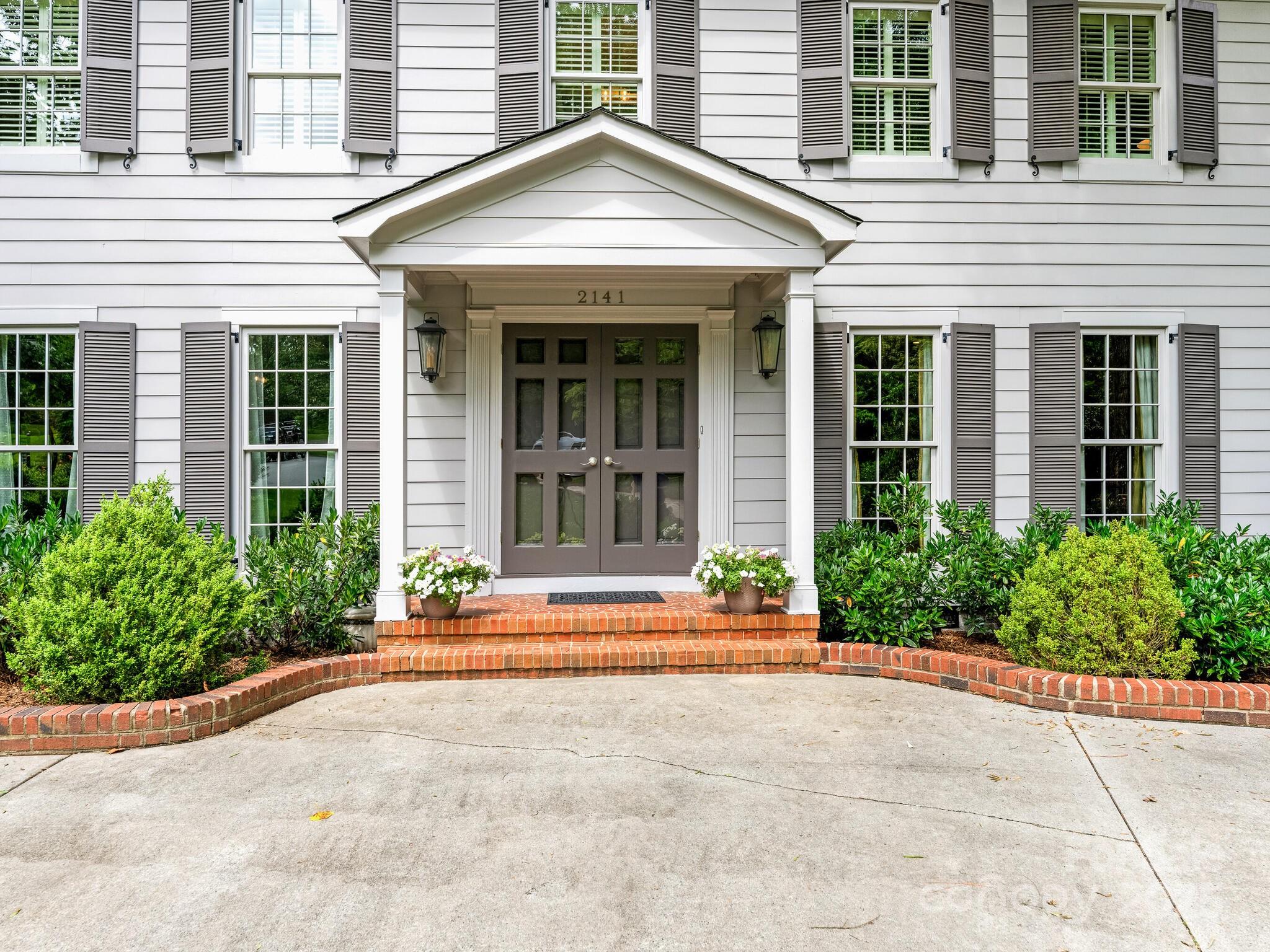 2141 Halford Place