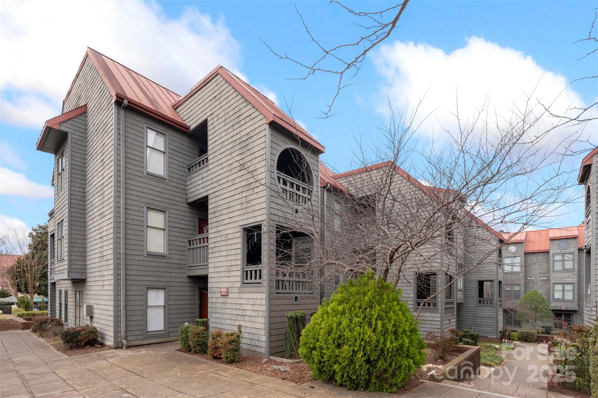 Lakeshore Village - Residential