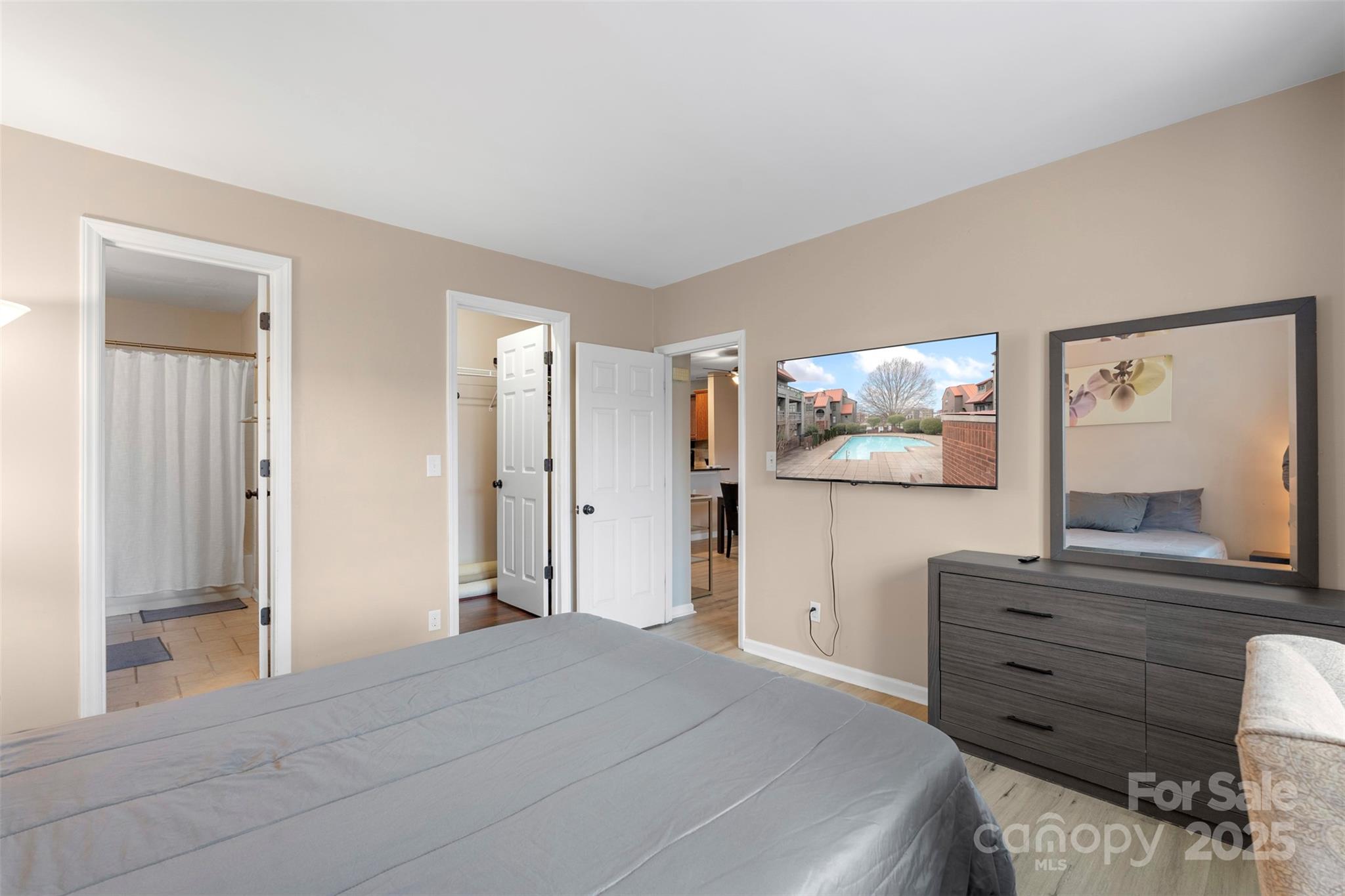 Lakeshore Village - Residential