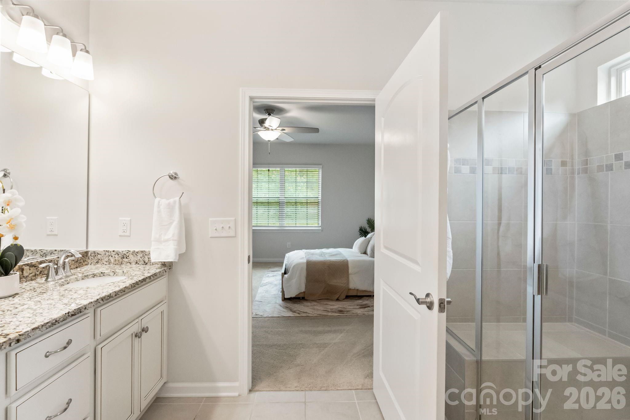 Imagery On Mtn Island - Residential