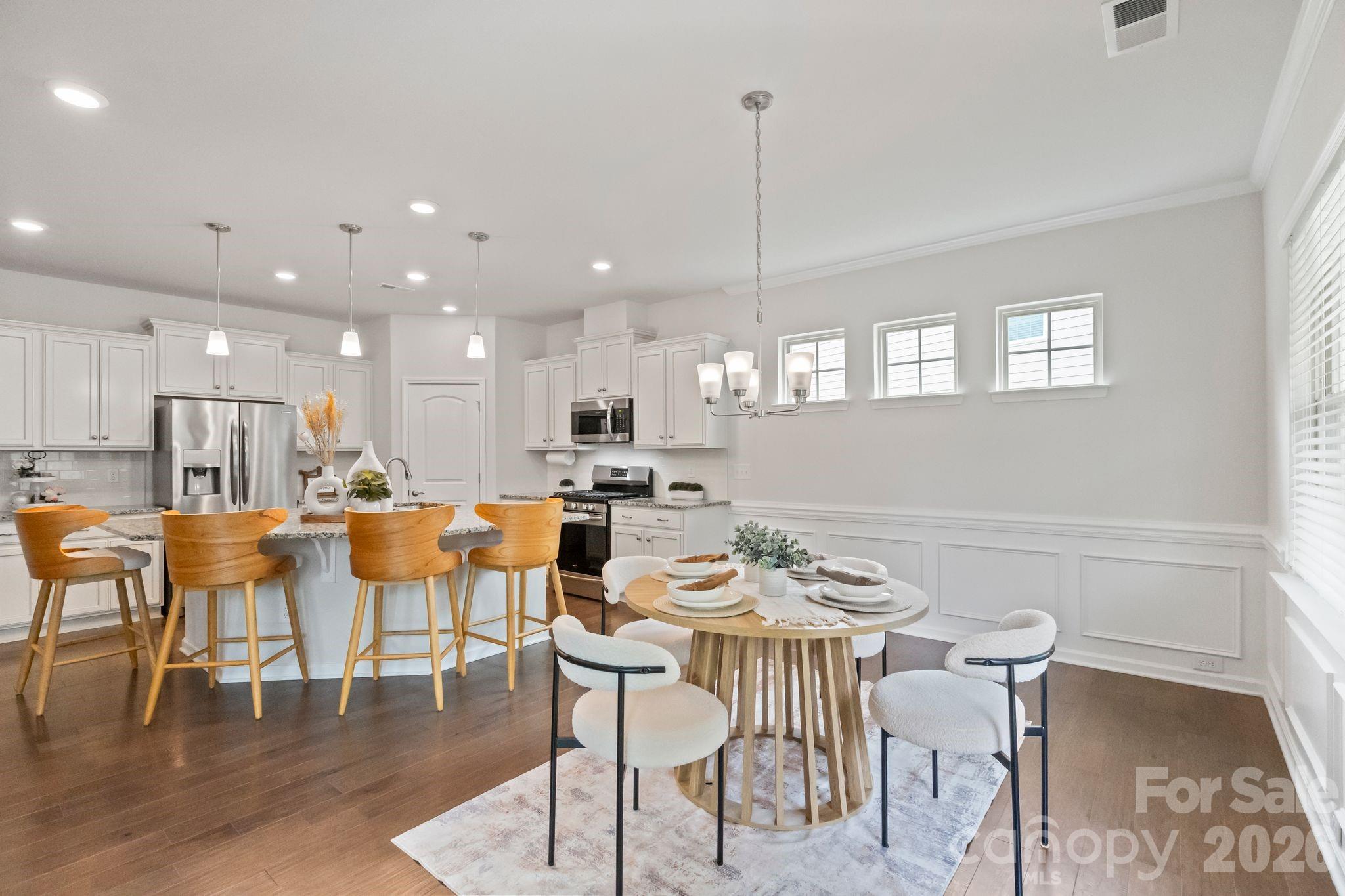 Imagery On Mtn Island - Residential