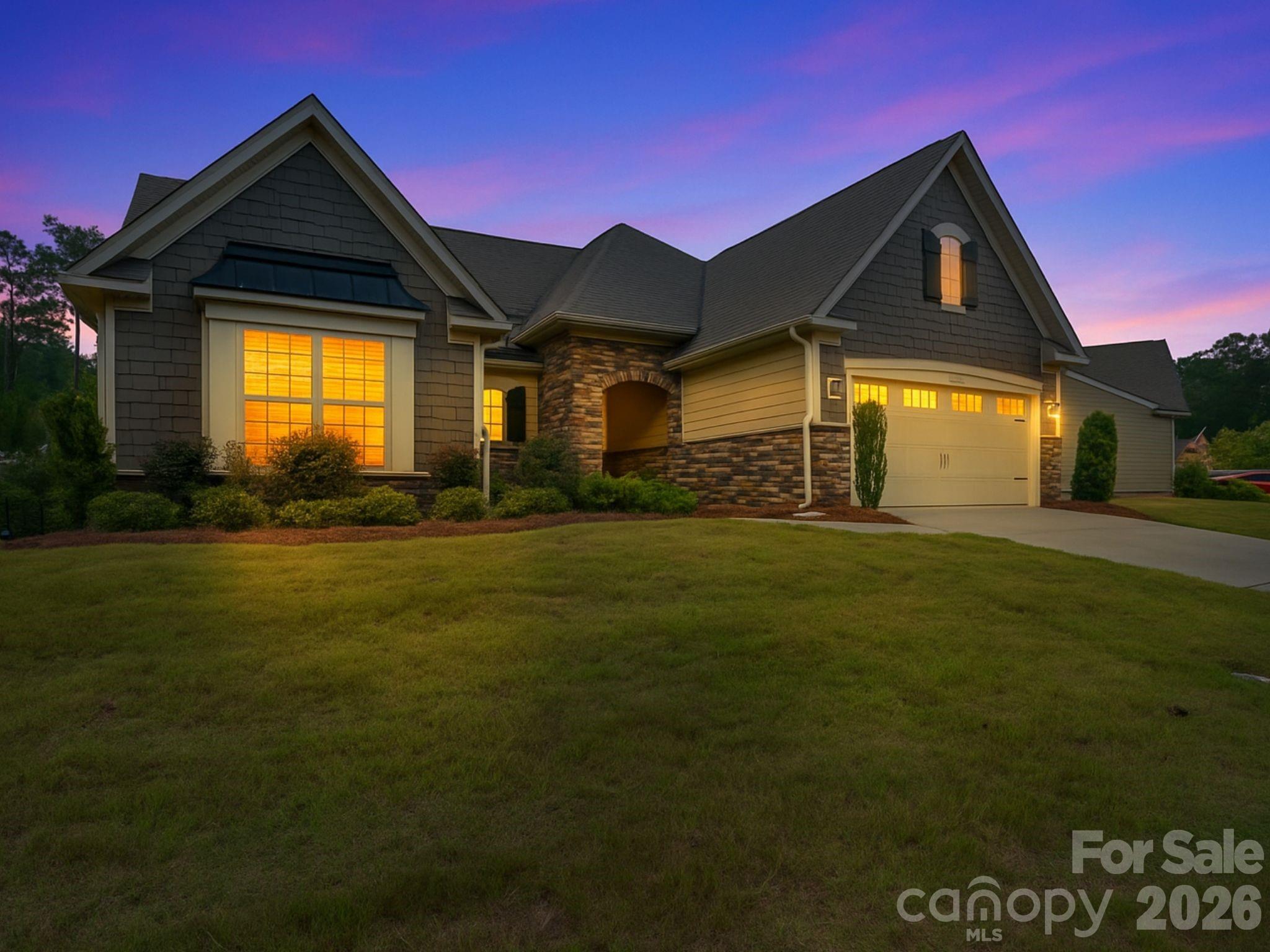 Imagery On Mtn Island - Residential