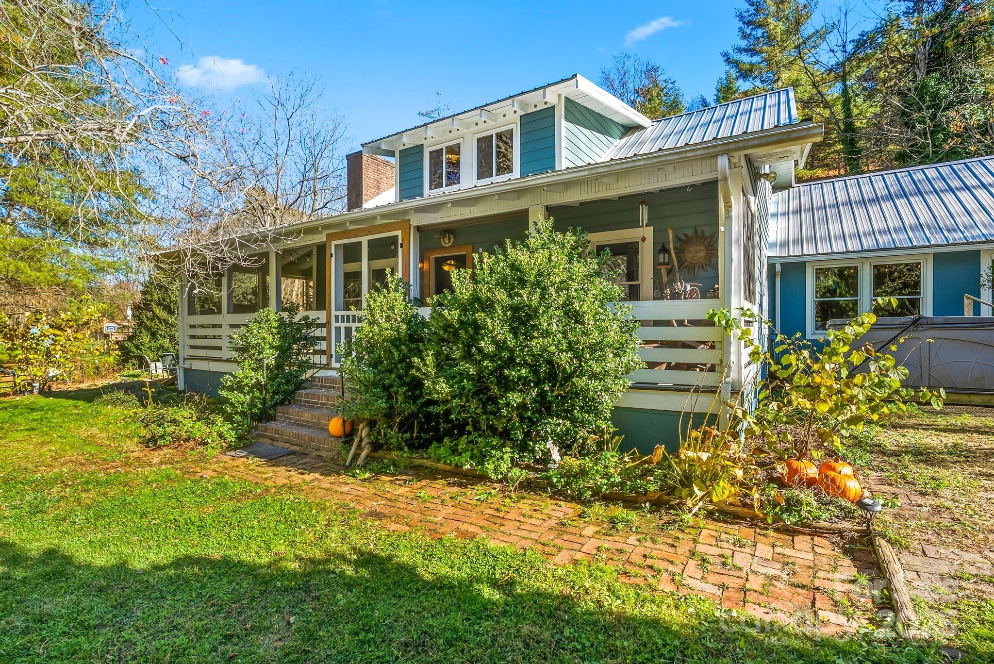 13 Holly Hill Farm Road