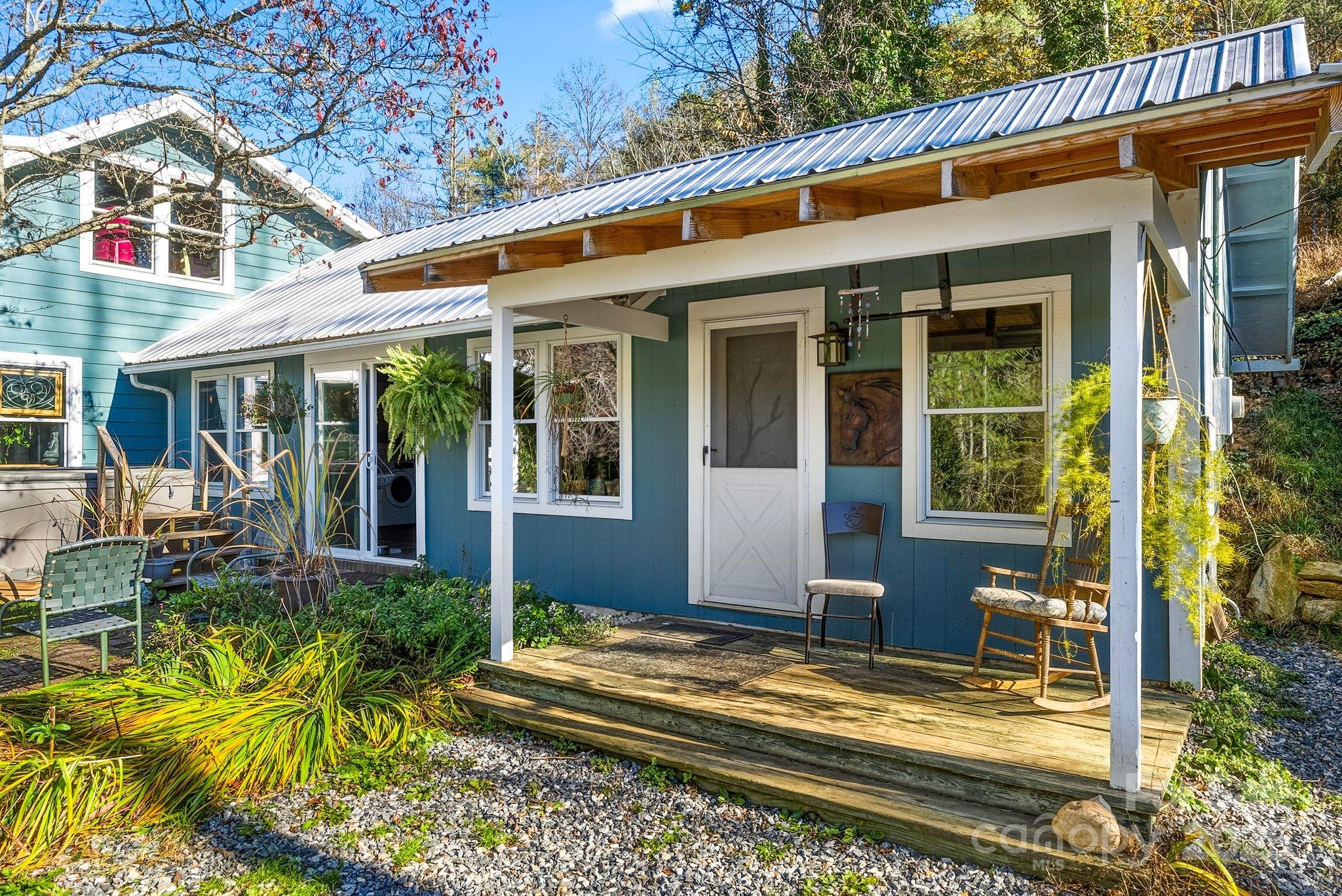 13 Holly Hill Farm Road