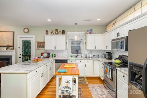 A home in Huntersville