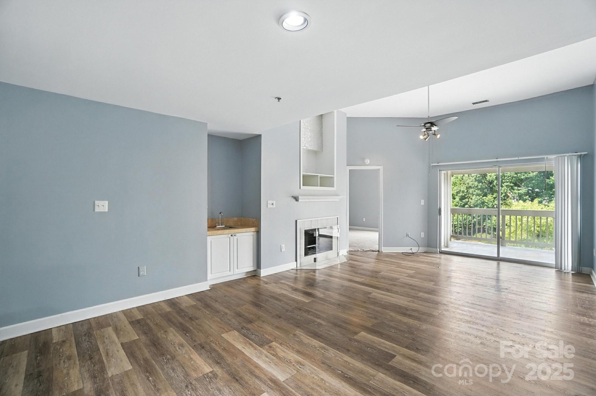 Pier 33 - Residential
