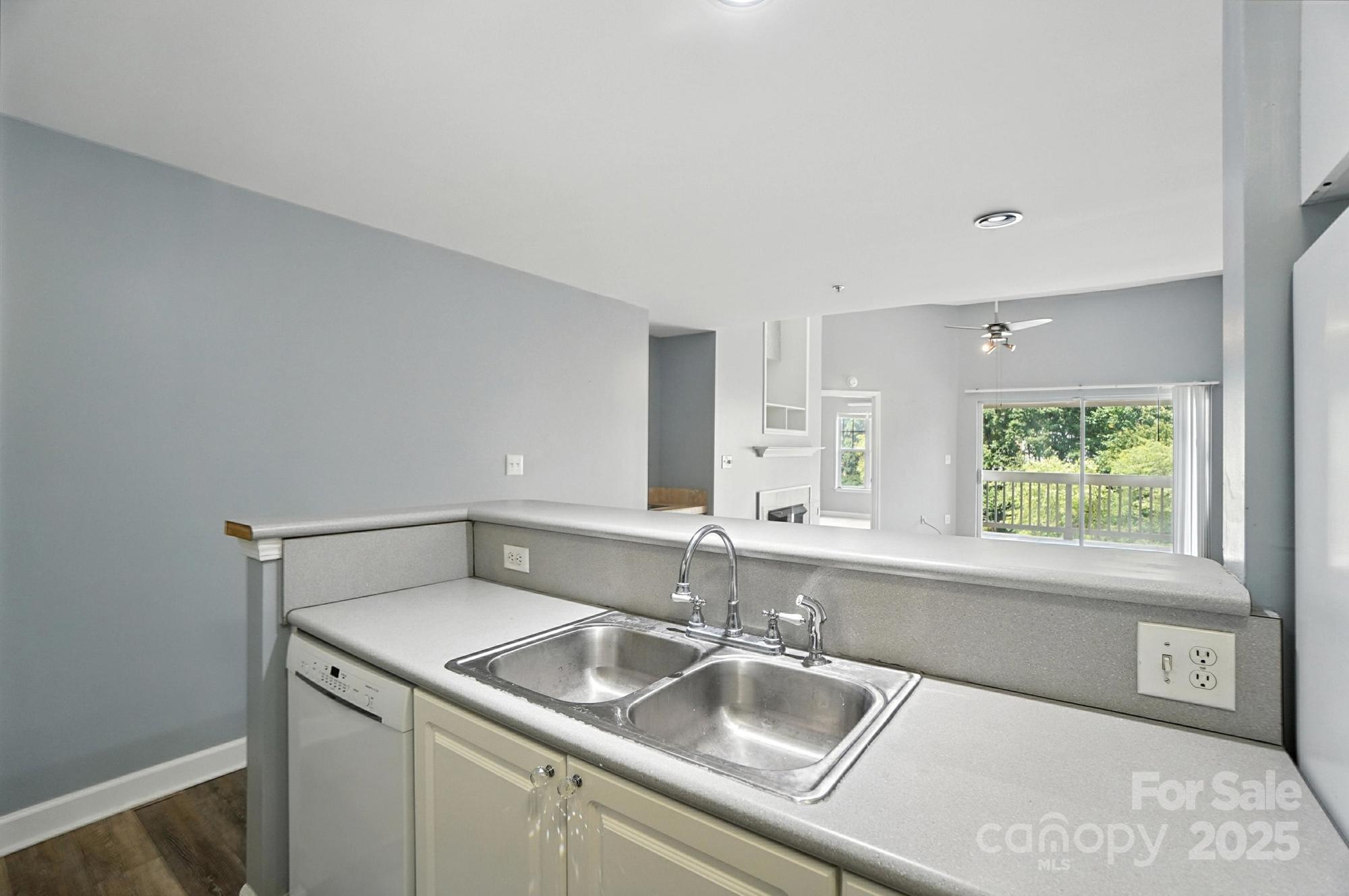 Pier 33 - Residential